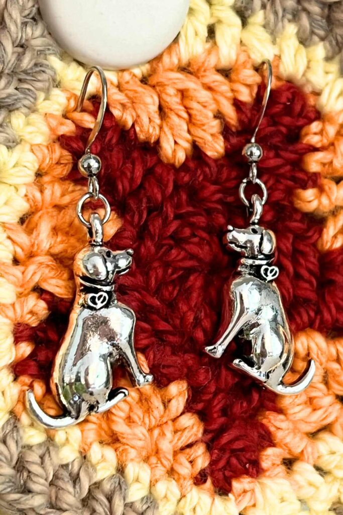 image of labrador earrings